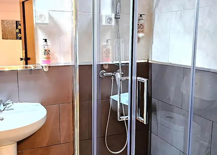 La Rosa Pensión Caces