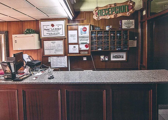 罗萨旅馆 招待所 Caces